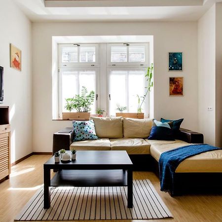 Apartamento Downtown Delight Near The Basilica Budapest Exterior foto
