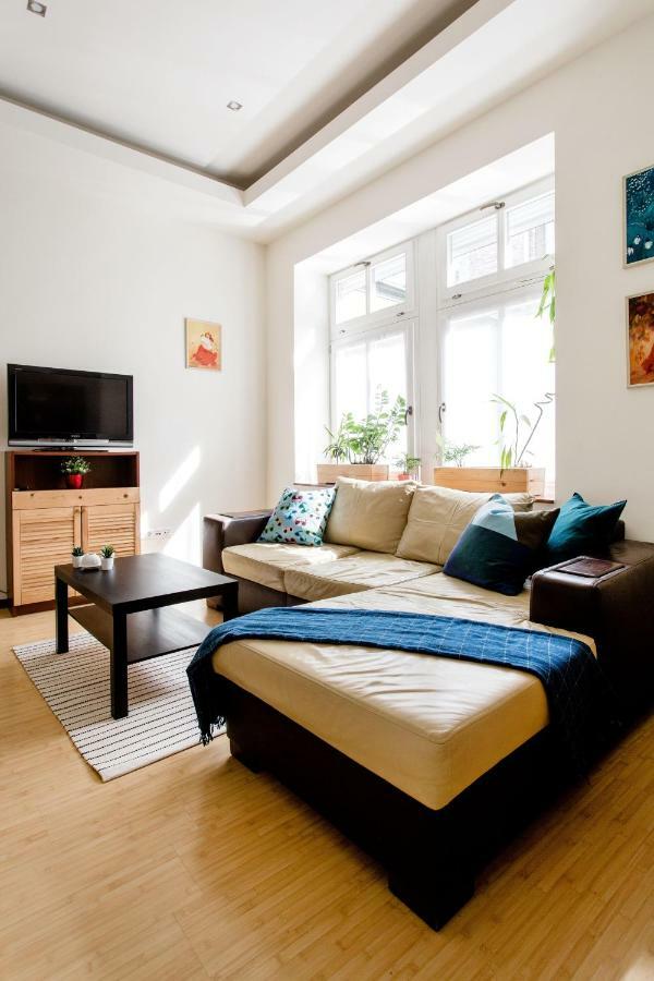 Apartamento Downtown Delight Near The Basilica Budapest Exterior foto