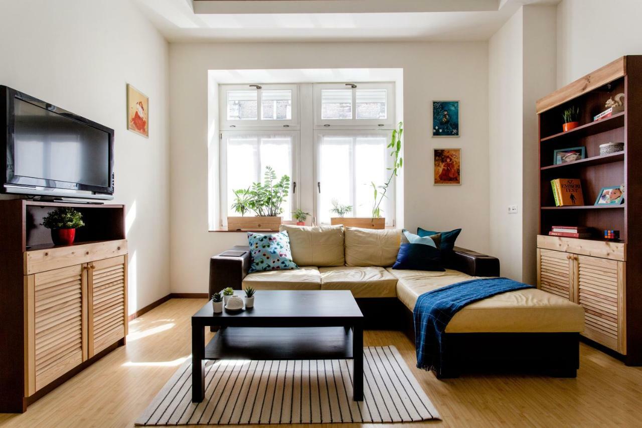 Apartamento Downtown Delight Near The Basilica Budapest Exterior foto